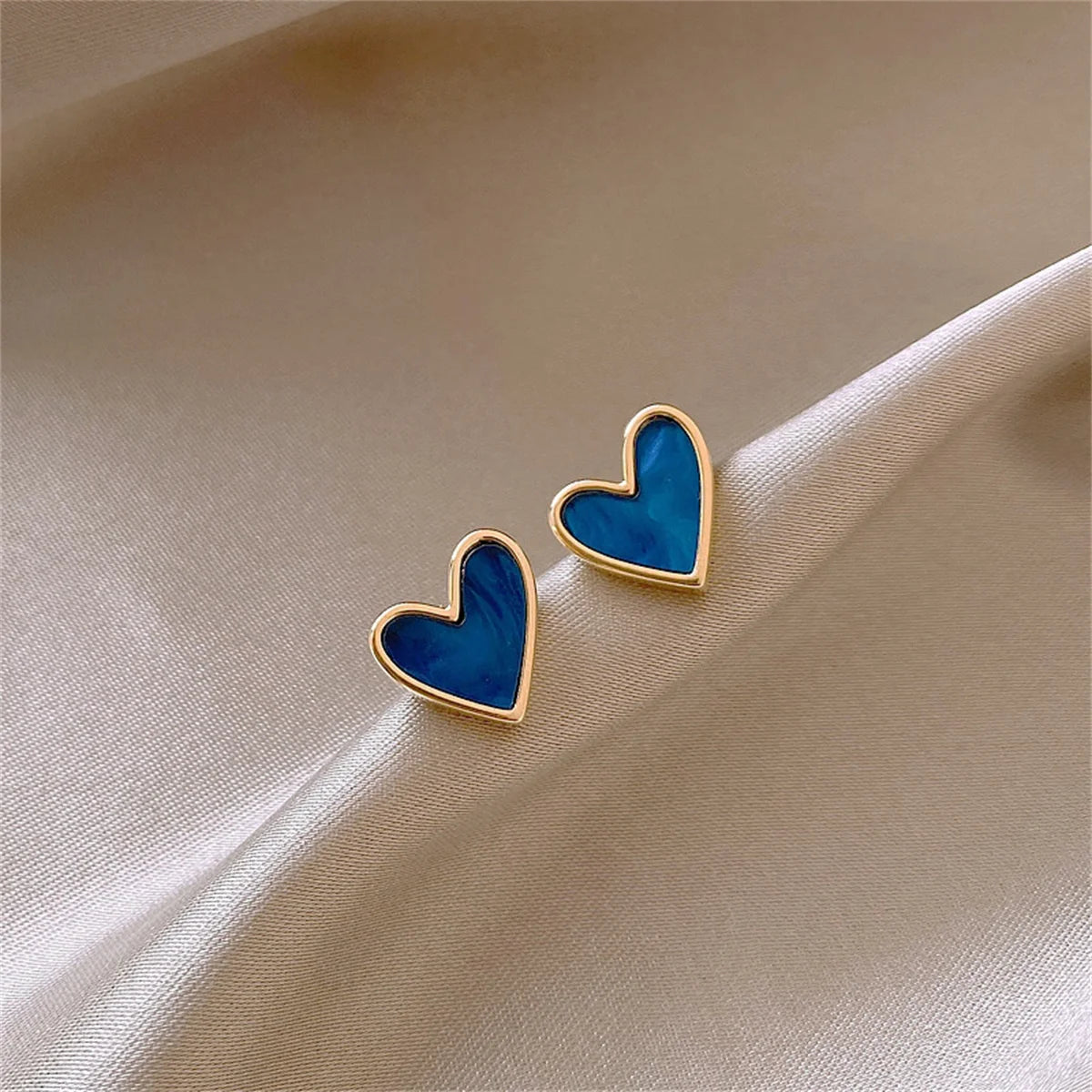 New Korean Sweet Cute Heart Stud Earrings for Women Girl Fashion Blue Glaze Aesthetic Geometric Earrings Minimalist Jewelry Gift